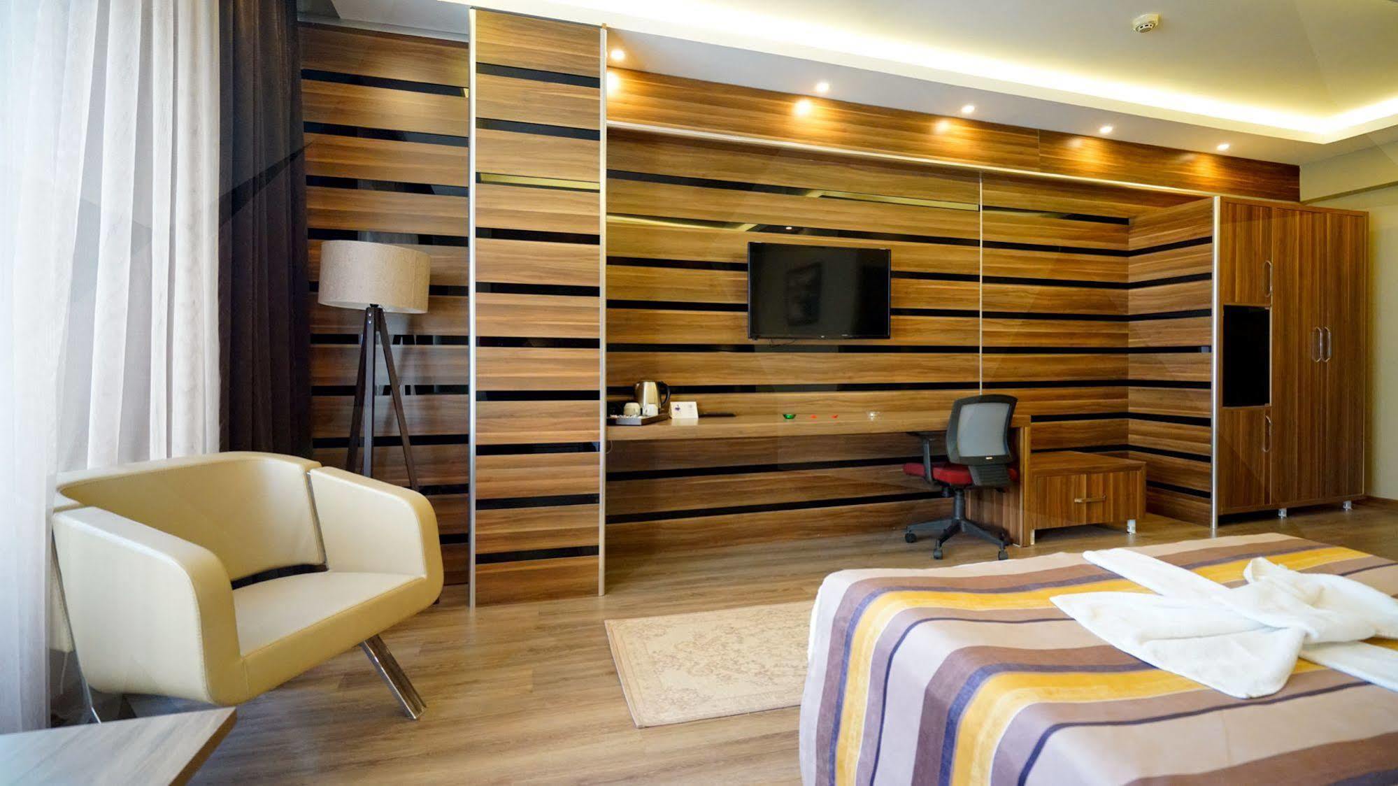 Es Albatros Hotel Эскишехир Экстерьер фото