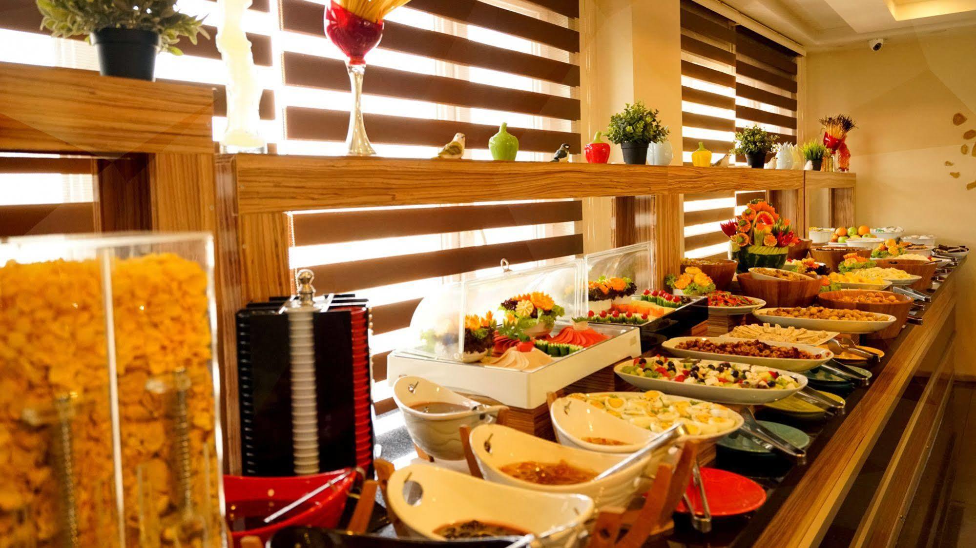 Es Albatros Hotel Эскишехир Экстерьер фото